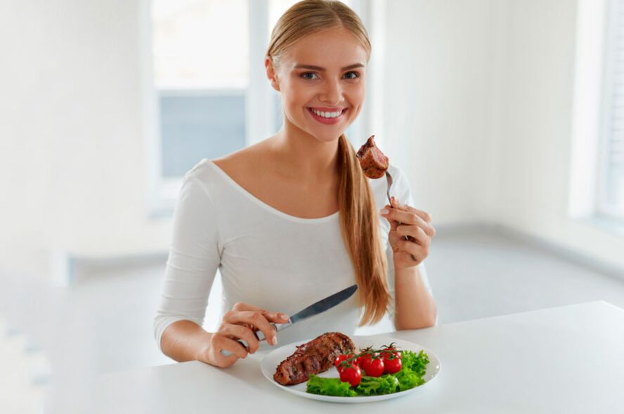 În perioada „Alternării a dietei Dukan, trebuie să mănânci mâncăruri de proteine ​​și legume
